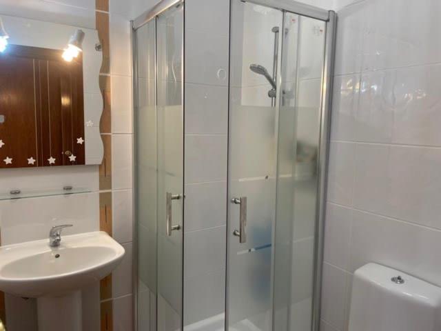Paradise Found - Stunning 3 Bedroom Apartment In วีลาเรอัลเดซานโตอันโตนิโอ ภายนอก รูปภาพ